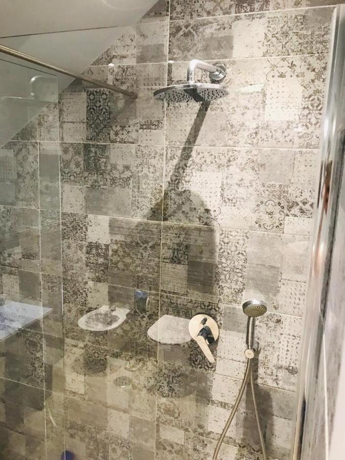 Wish Suite Gran Poder De Sevilla Seville Exterior photo
