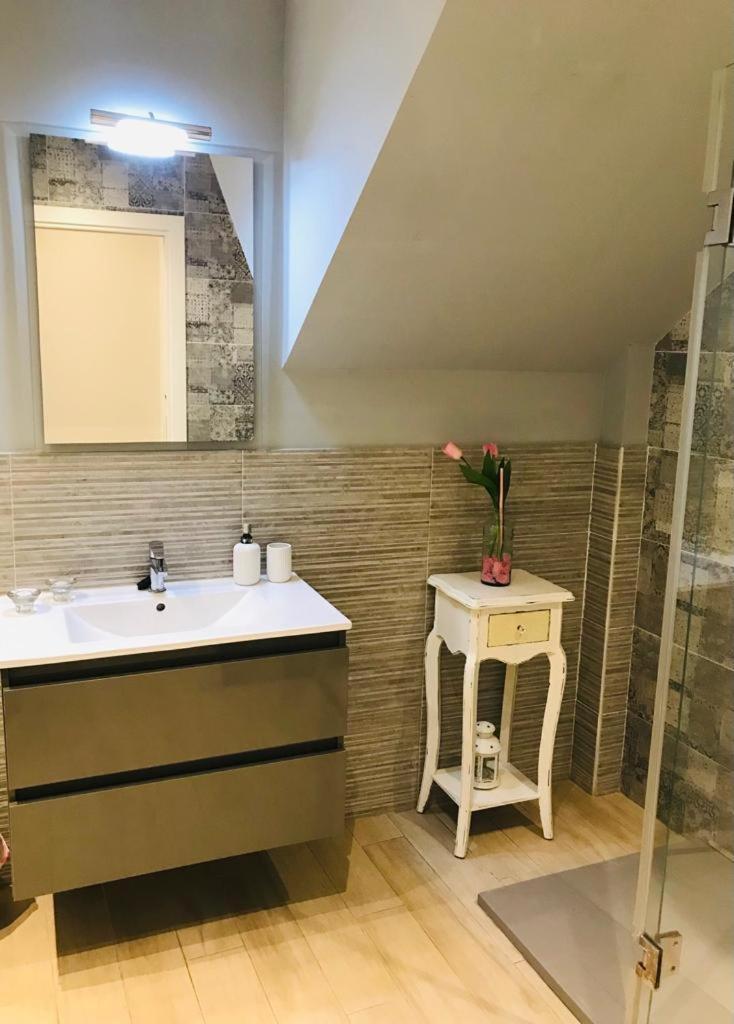 Wish Suite Gran Poder De Sevilla Seville Exterior photo